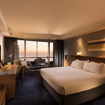 Sofitel Gold Coast Broadbeach Exteriér fotografie A room at the Hilton Tel Aviv