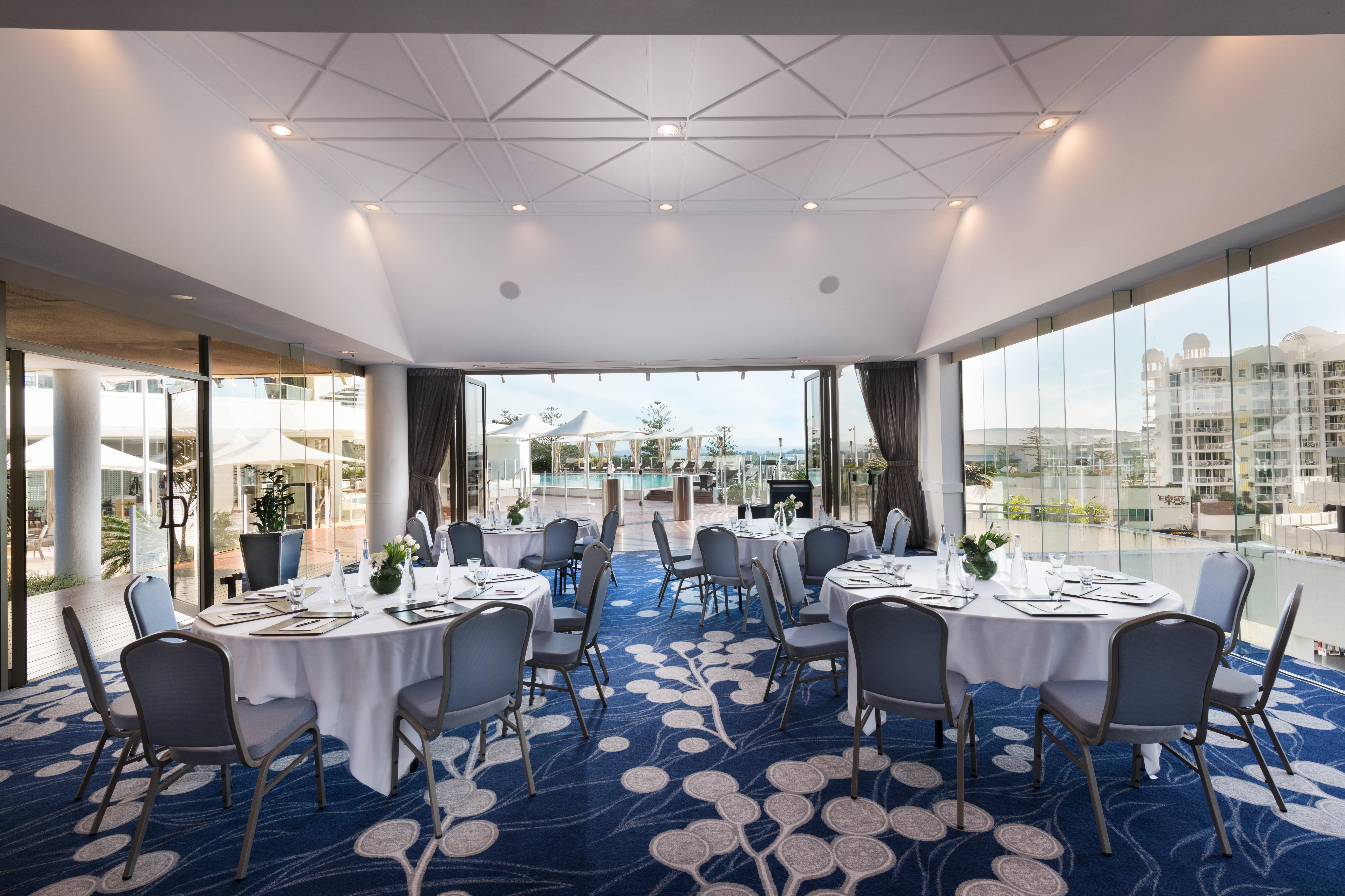 Sofitel Gold Coast Broadbeach Exteriér fotografie The Sky Bar