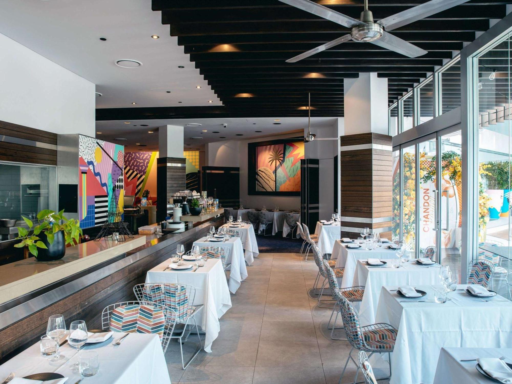 Sofitel Gold Coast Broadbeach Exteriér fotografie Interior of the restaurant